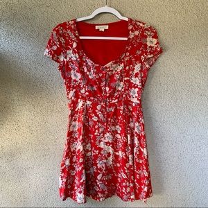 Forever 21 Sweetheart Button Up Blouse Top Red White Floral Pattern Size Small